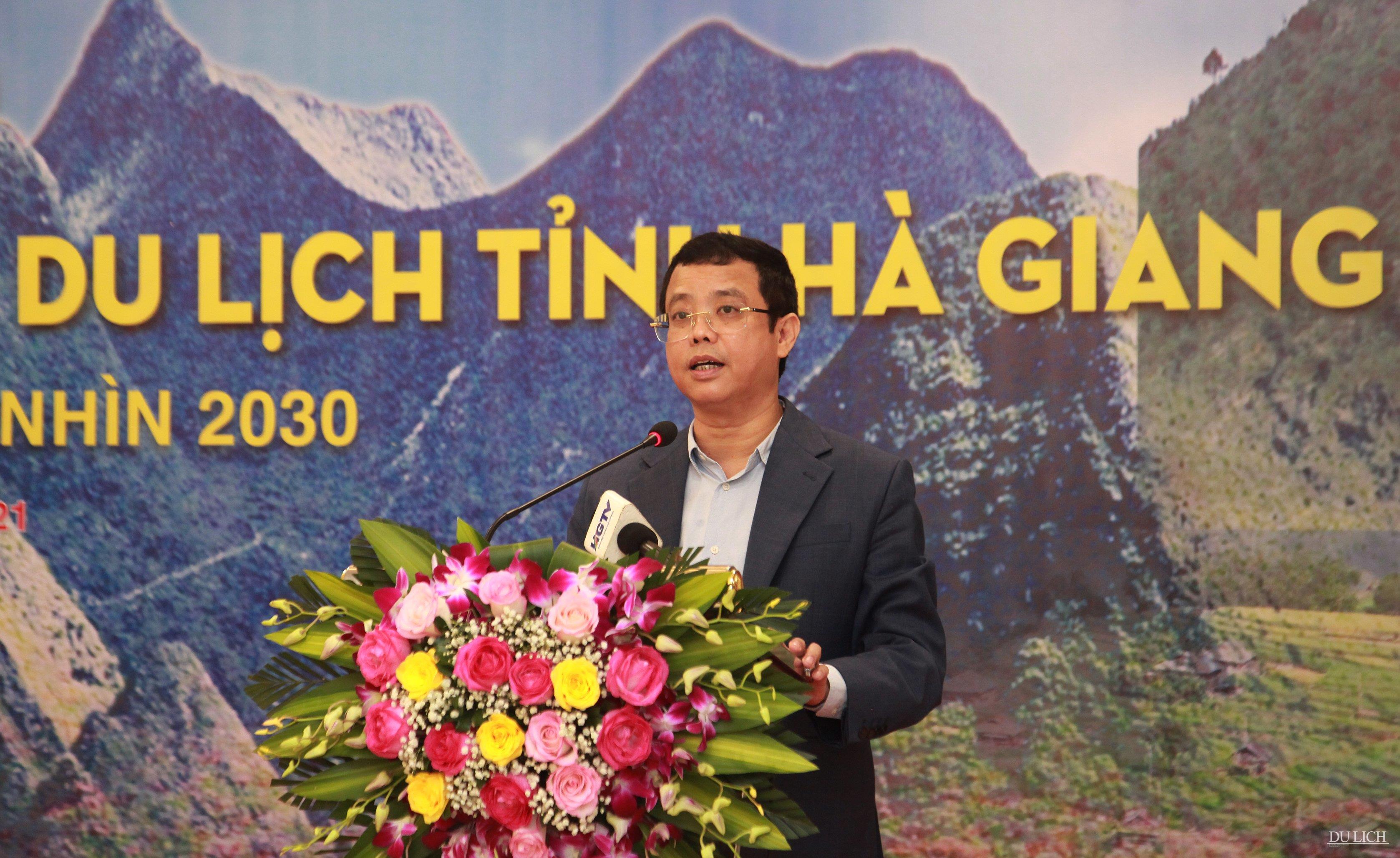 Phó Tổng cục trưởng Tổng cục Du lịch Nguyễn Lê Phúc phát biểu tại hội thảo